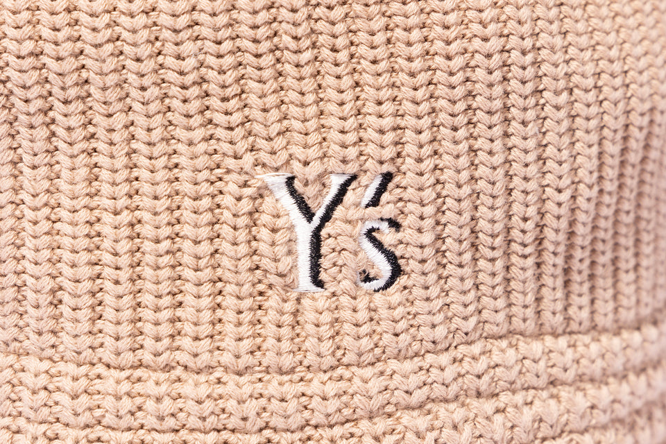 ニットバケット Y's SS25 アウトラインロゴ ベージュ