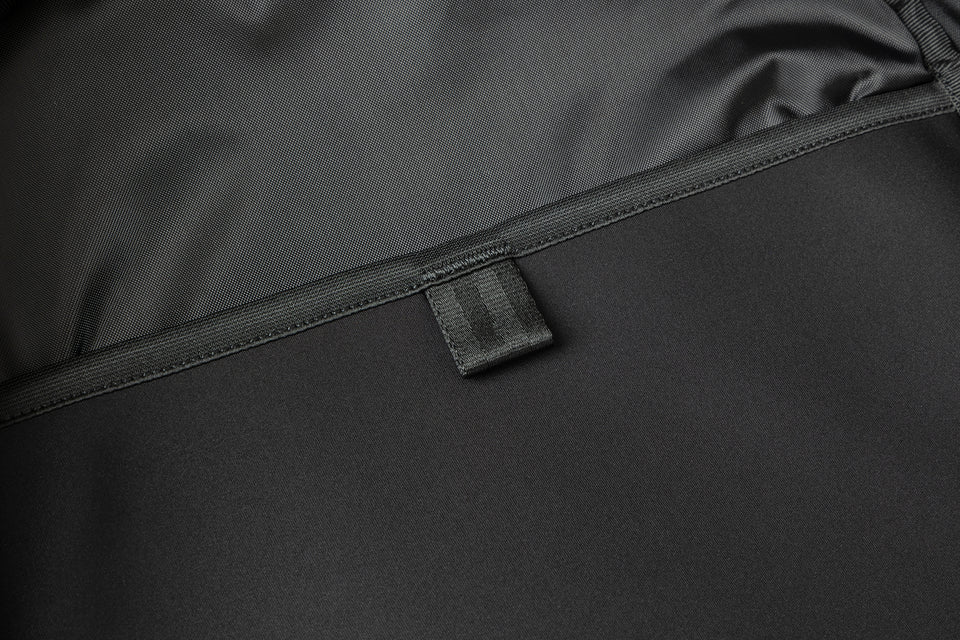 コードパック 28L Y's SS25 アウトラインロゴ ブラック