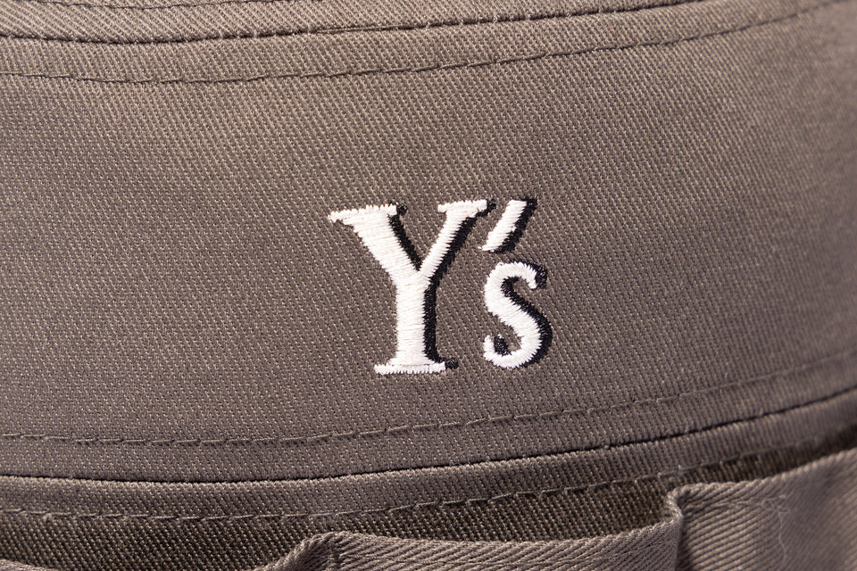 アドベンチャー Y's SS25 アウトラインロゴ ダークチャコール
