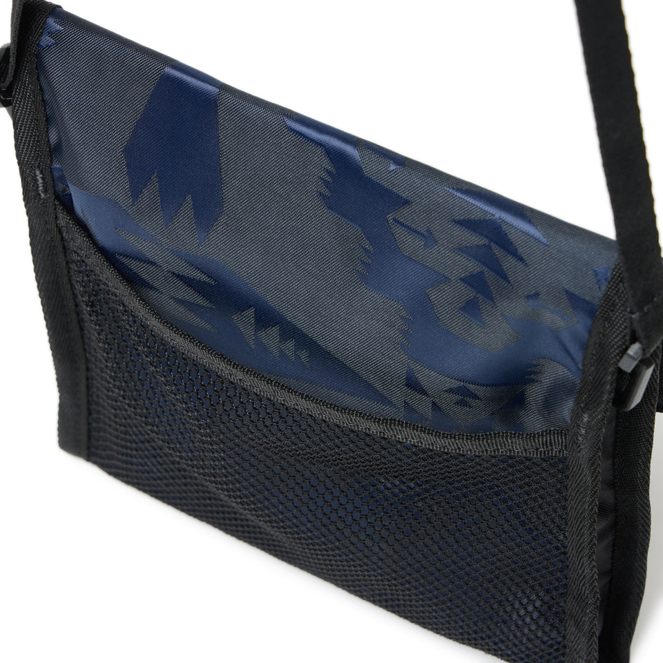 スクエア ネックポーチ 0.5L Pendleton ペンドルトン ネイビー | NEW ERA ニューエラ公式オンラインストア