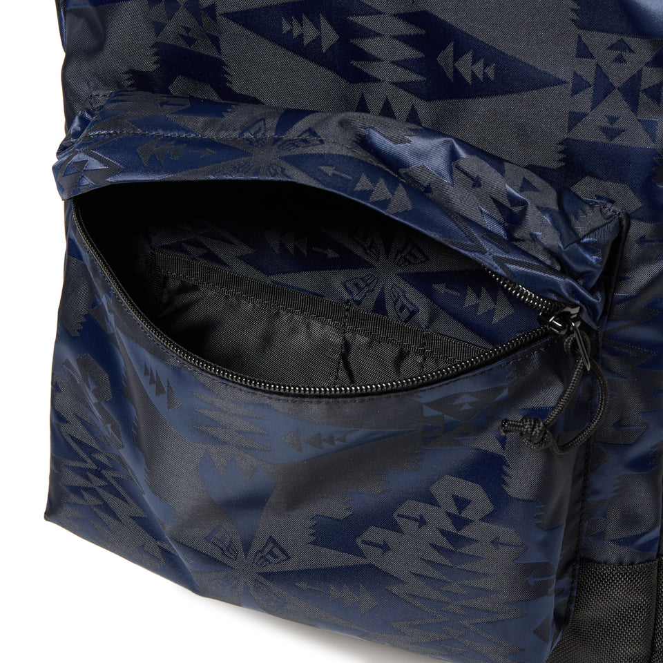 ライトパック 27L Pendleton ペンドルトン ネイビー | NEW ERA ニューエラ公式オンラインストア