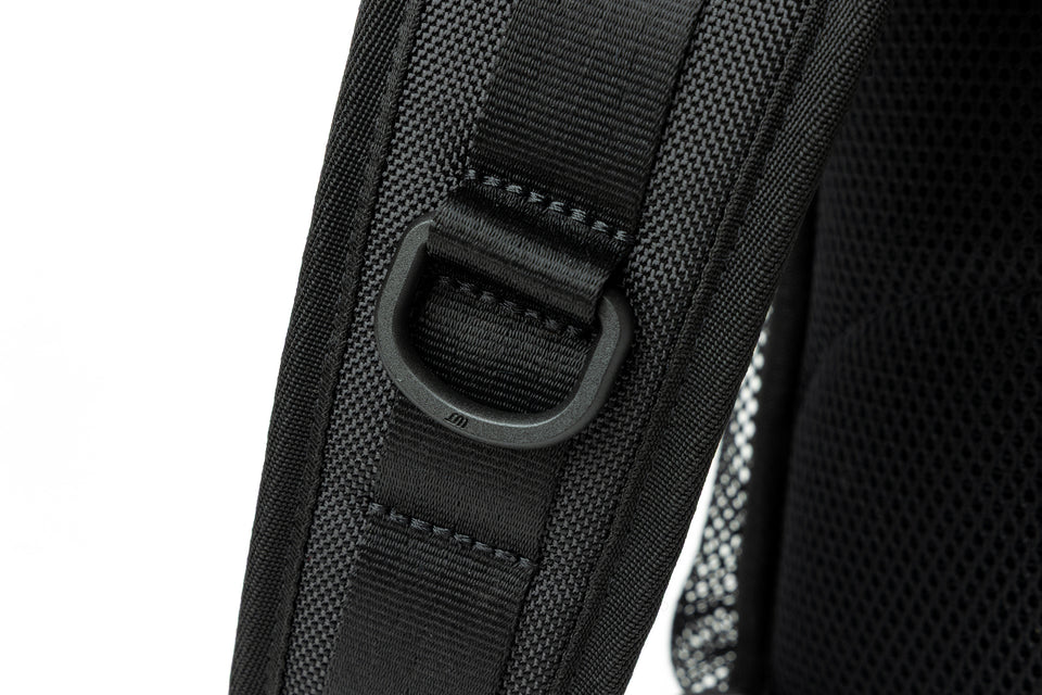 スリングボディバッグ 12L Y's FW25 ブラック