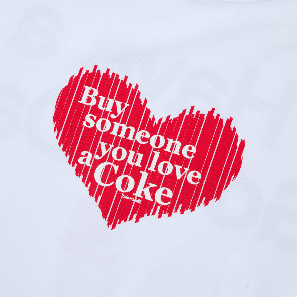半袖 コットン Tシャツ Coca-Cola designed by Kosuke Kawamura BIGH ホワイト | NEW ERA ニューエラ公式オンラインストア
