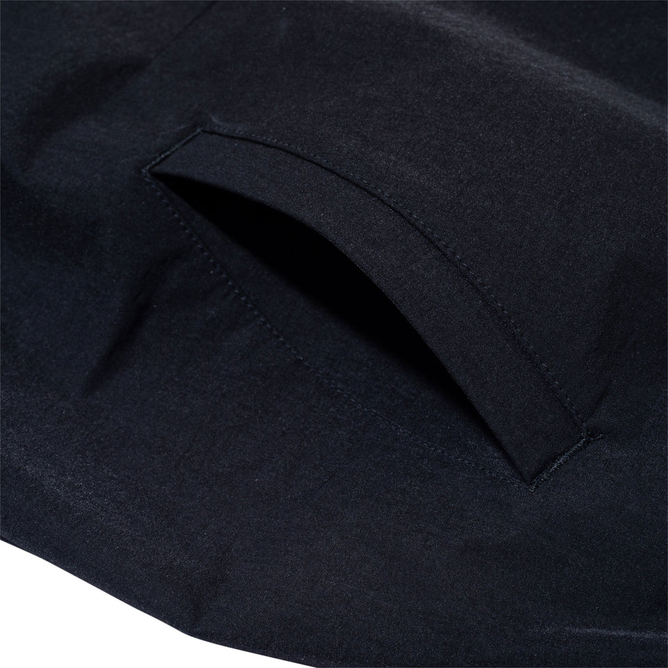 オーバーサイズド ナイロンプルオーバー BLACK LABEL SS24 ブラック | 【STG】ニューエラ｜キャップ、バッグ、アパレルのNEW ERA 公式通販サイト