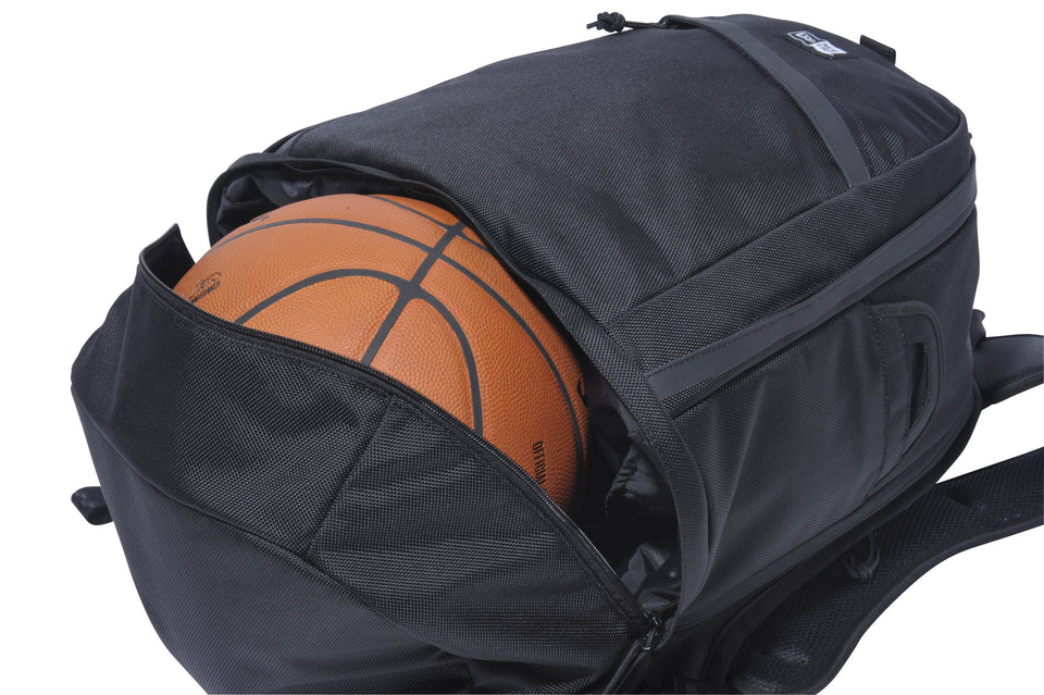 スポーツパック 31L プリントロゴ ブラック × ホワイト