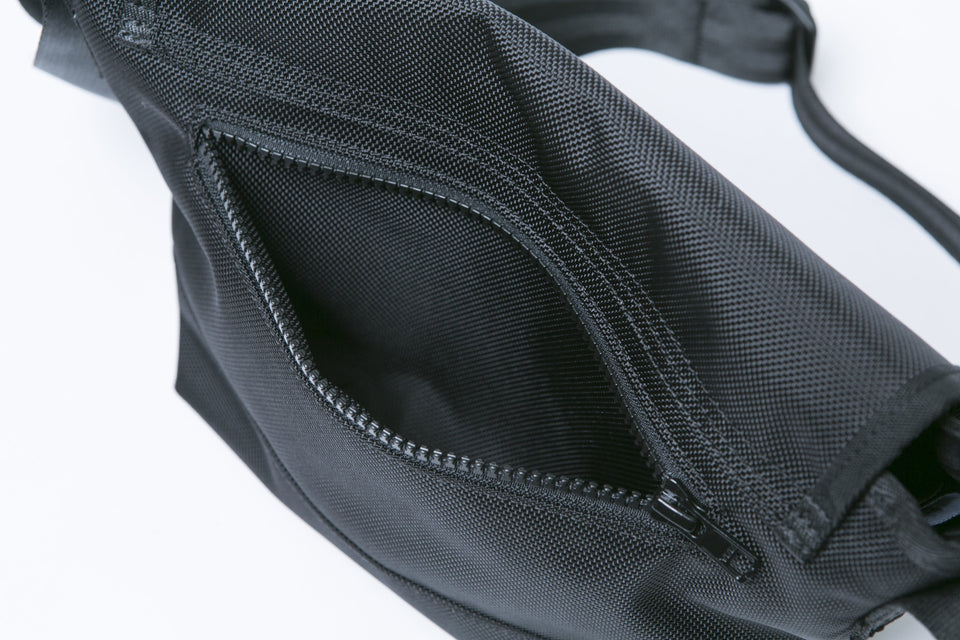 ショルダーバッグ 9L ネイビー