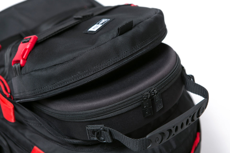 キャリアパック 35L ブラック × レッド