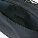 ショルダーポーチ ラージ 2L プリントロゴ タイガーストライプカモネイビー/ブラック × ホワイト