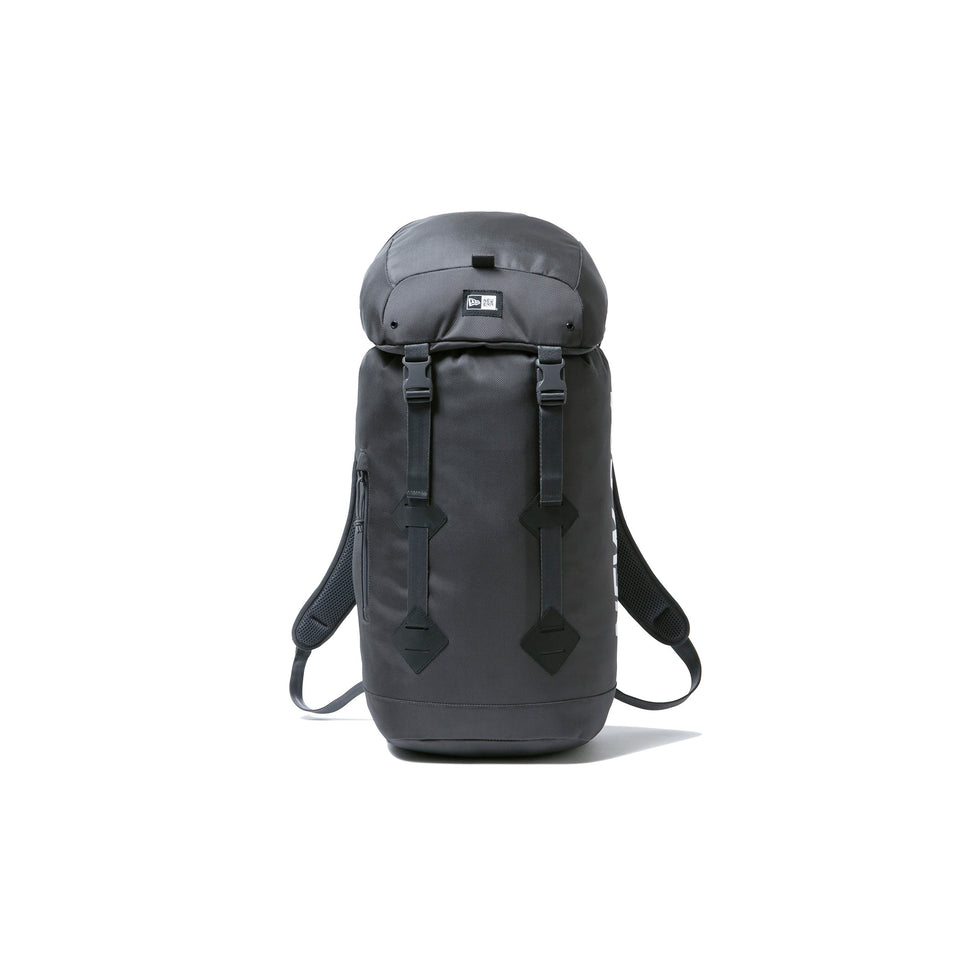 ラックサック 35L プリントロゴ グラファイト × ホワイト