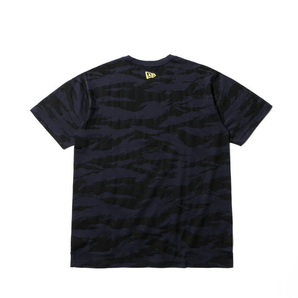 パフォーマンス Tシャツ スクエアニューエラ ロゴ タイガーストライプカモネイビー 【NEW ERA BASKETBALL】