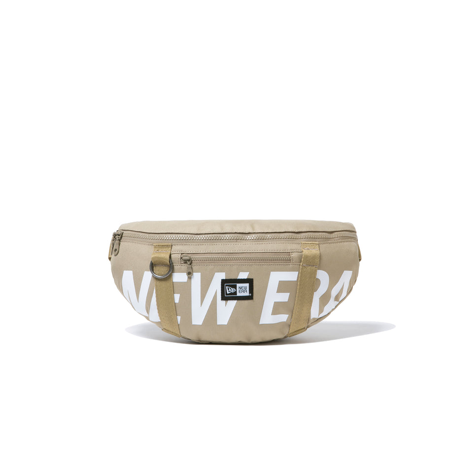 ウエストバッグ 2L プリントロゴ ベージュ　×ホワイト