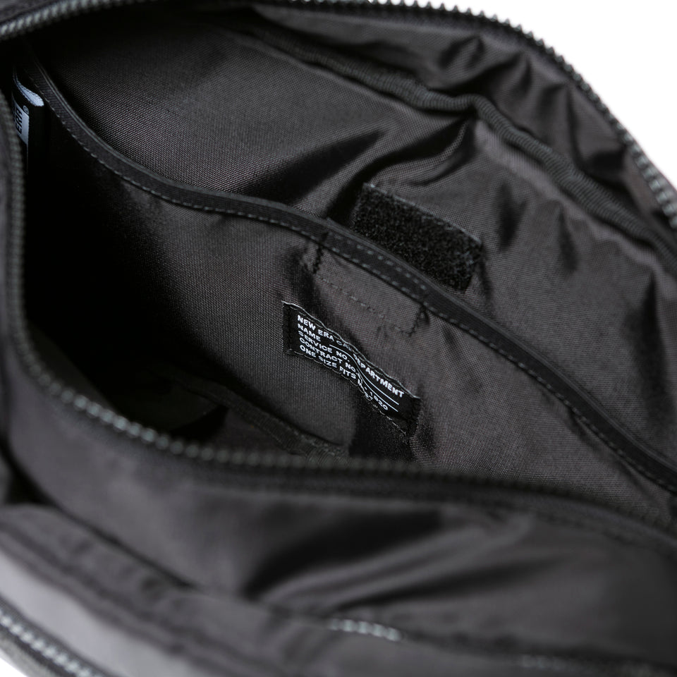 スクエア ウエストバッグ 7L ロゴテープ　ブラック