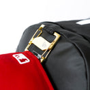 スポーツパック 31L プリントロゴ　ブラック　×　ホワイト