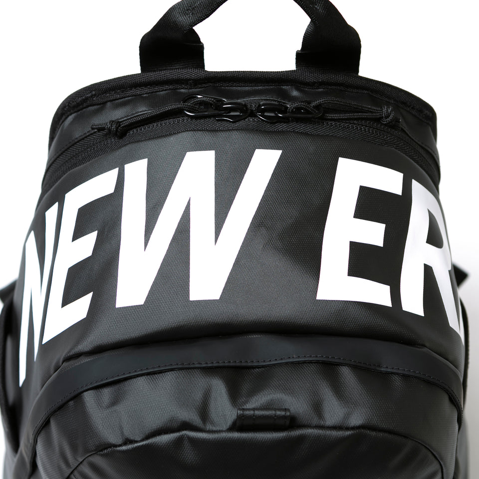 スポーツパック 31L プリントロゴ　ブラック　×　ホワイト
