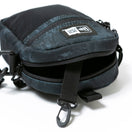 ショルダーポーチ 1.7L ナイトツリーカモ / ブラック