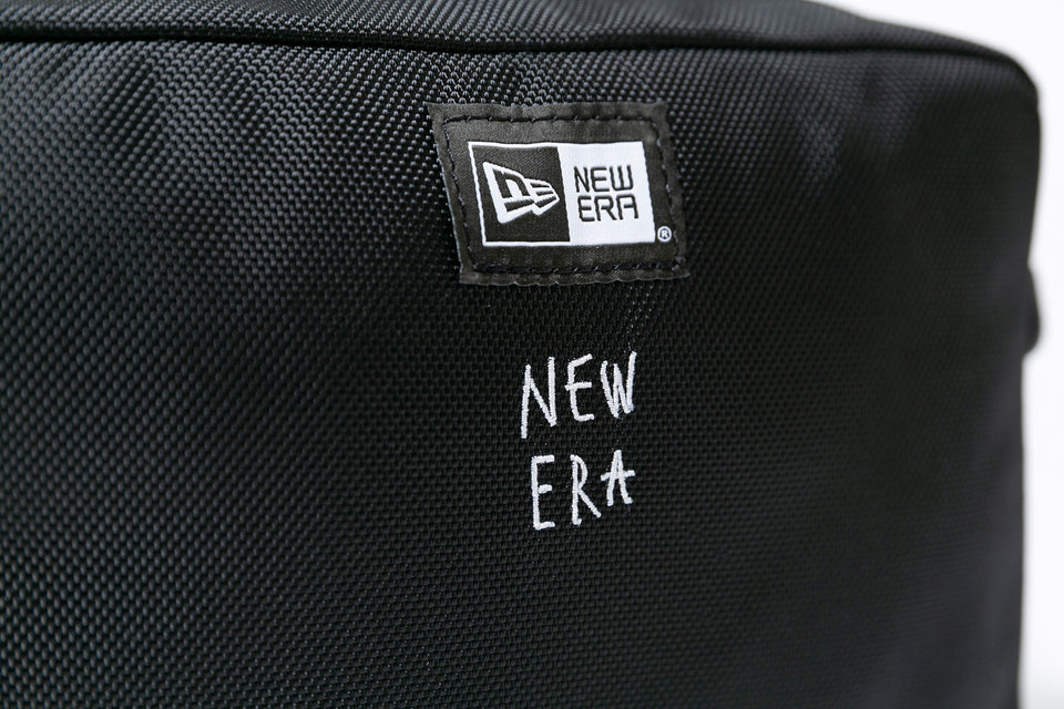 ショルダーポーチ ラージ 2L AI TAKAHASHI 高橋愛 NEW ERA ロゴ ブラック