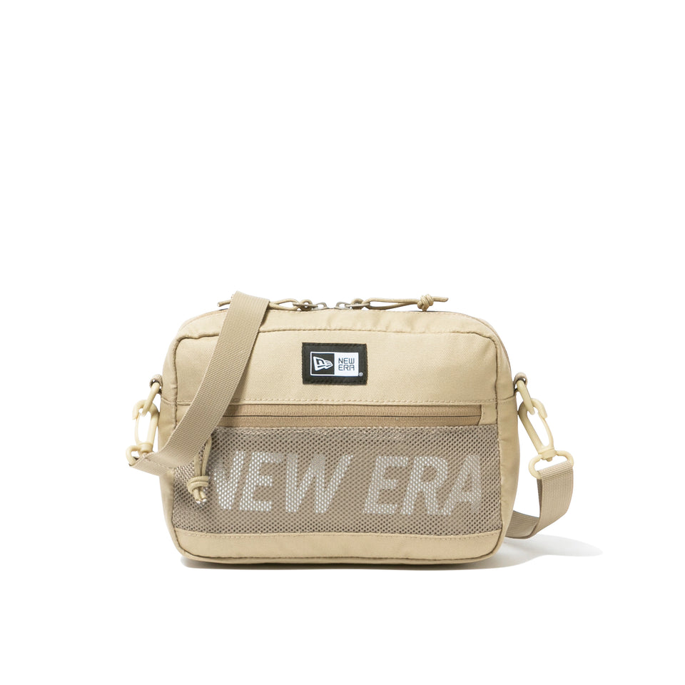 ショルダーポーチ ラージ 2L プリントロゴ ベージュ　×　ホワイト