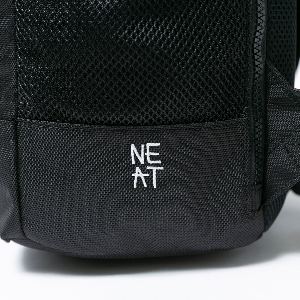 ボックスパック ミディアム 25L AI TAKAHASHI 高橋愛 NEW ERA NEAT ロゴ ブラック