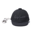 キャップキーホルダー Yohji Yamamoto SS21 シグネチャーロゴ ブラック × メタリックブラック