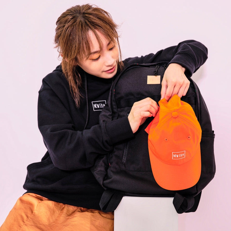 デイパック 22L AI TAKAHASHI 高橋愛 NEW ERA レザーパッチ ブラック