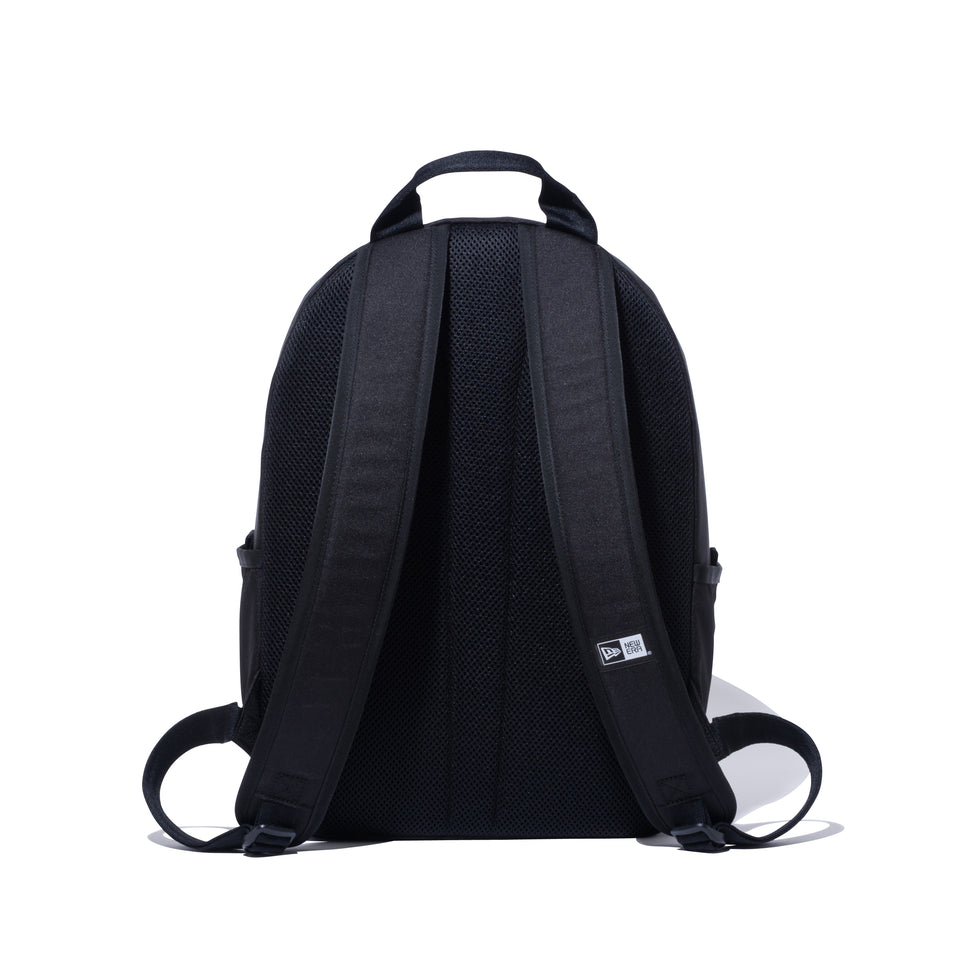 デイパック 22L AI TAKAHASHI 高橋愛 NEW ERA レザーパッチ ブラック