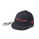 キャップキーホルダー Yohji Yamamoto SS21 シグネチャーロゴ ブラック × メタリックレッド | NEW ERA ニューエラ公式オンラインストア