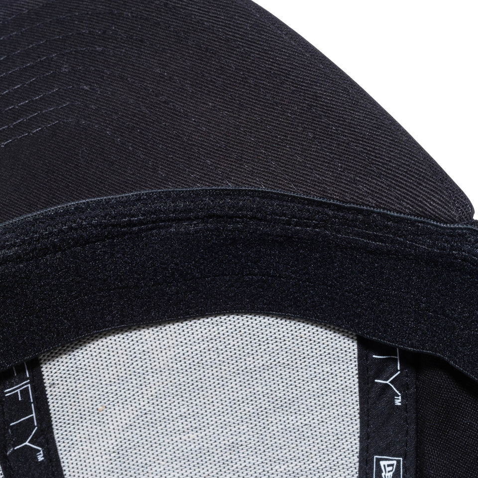 9FIFTY ストレッチスナップ マウンテン ブラック × メタリックシルバー 【ニューエラ アウトドア】