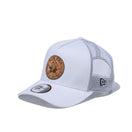 【ニューエラ アウトドア】 9FORTY A-Frame トラッカー コルクパッチ 焚火 ホワイト | NEW ERA ニューエラ公式オンラインストア