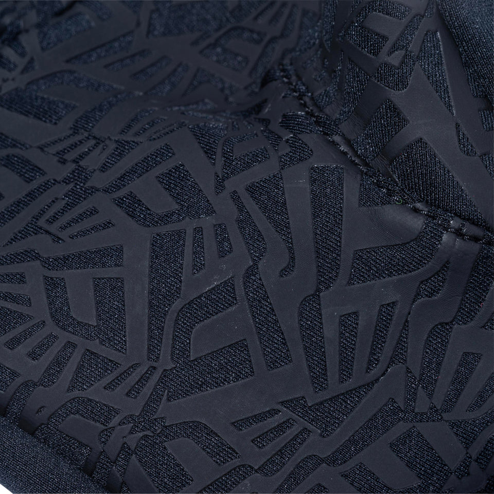 フリース ウォーマーグローブ NEW ERA ブラック × リフレクトホワイト