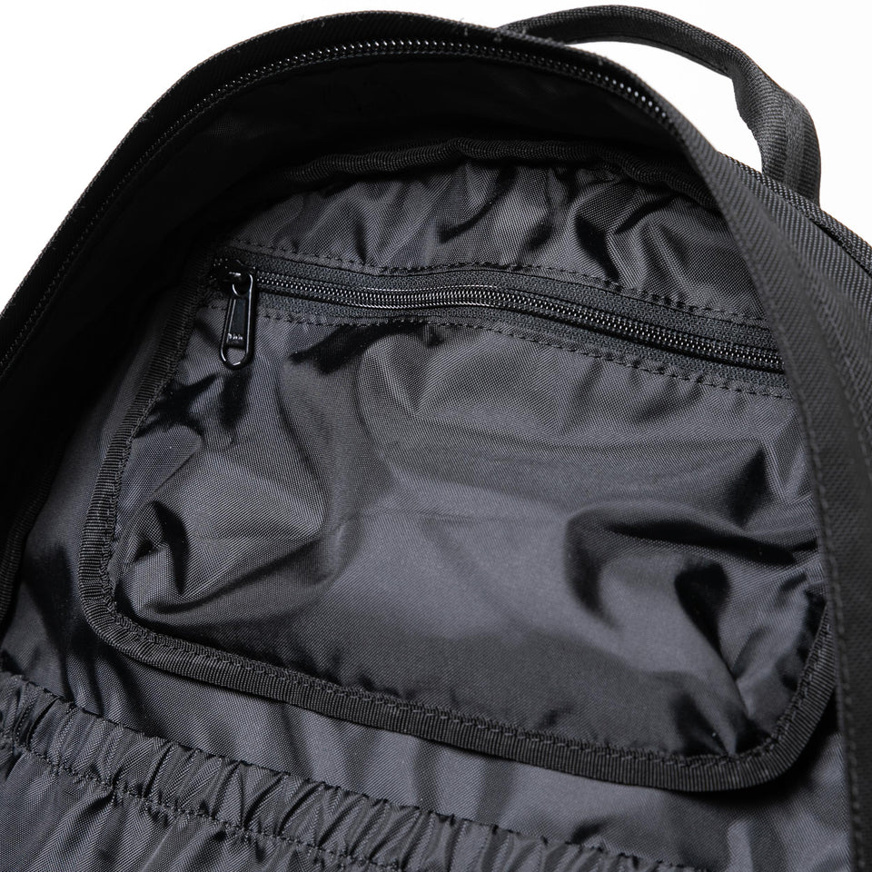 キャリアパック 35L プリントロゴ ブラック × ウッドランドカモ