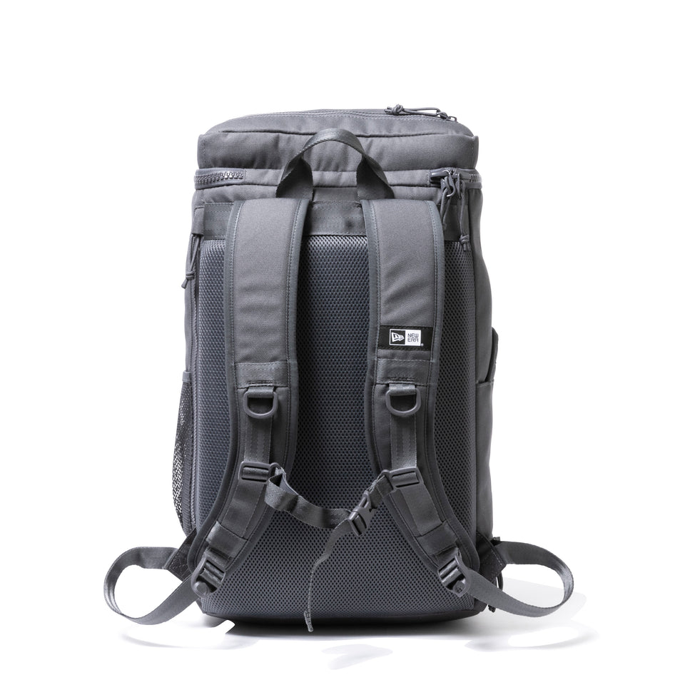 ボックスパック 32L プリントロゴ グラファイト × ブラック