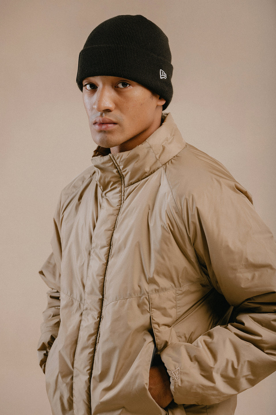 ベーシック カフニット NEW ERA BLACK LABEL シリコンパッチ ブラック