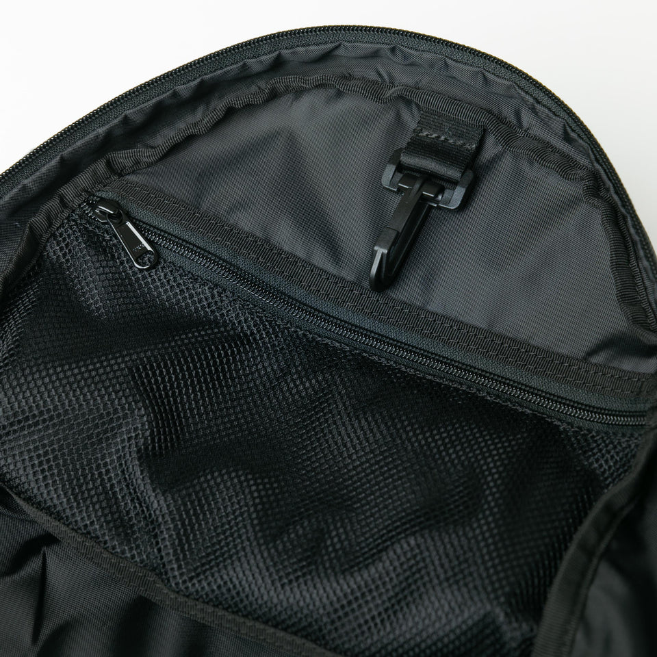 Youth ライトパック 18L ボックスロゴ ブラック