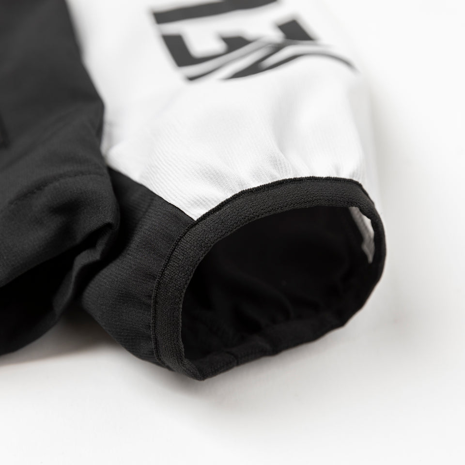 クロスウェアジャケット NEW ERA ホワイト × ブラック/ブラック【 Performance Apparel 】