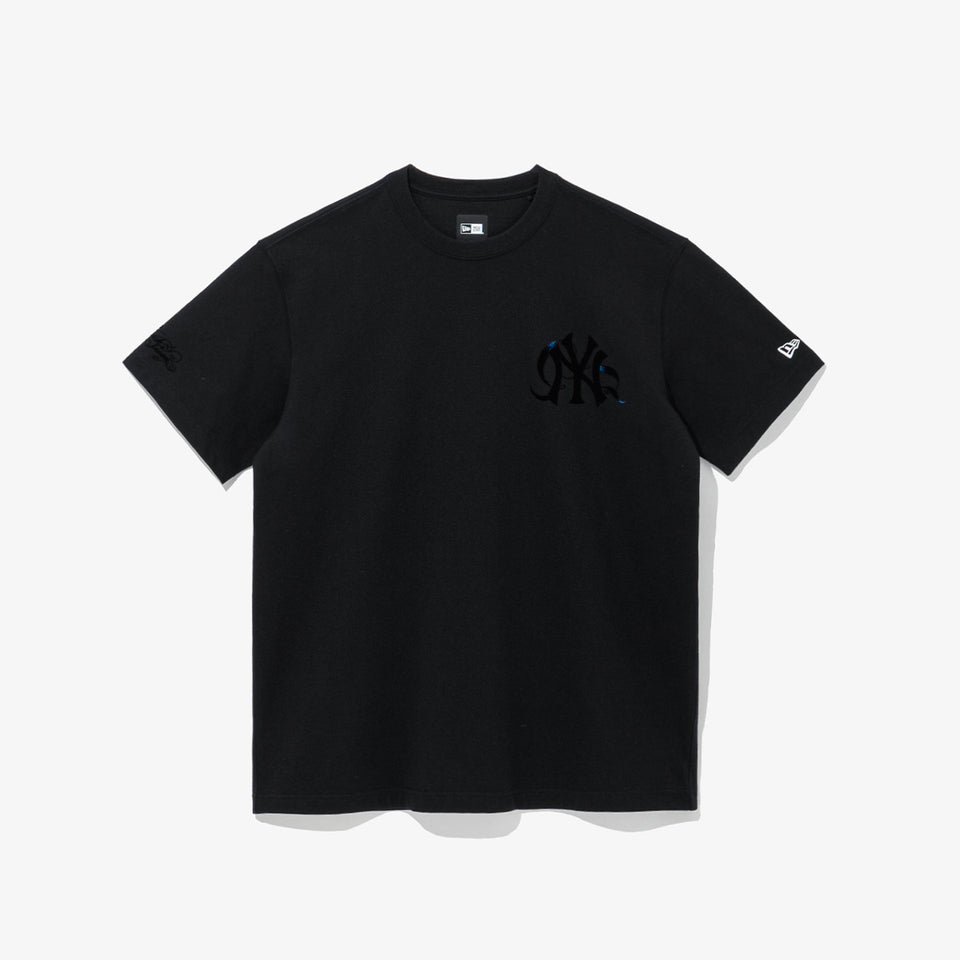 半袖 パフォーマンス Tシャツ BTS × MLB ブラック Swan ニューヨーク・ヤンキース ブラック レギュラーフィット