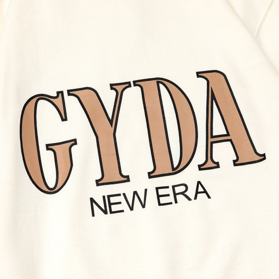 裏毛 オーバーサイズド プルオーバーフーディー GYDA ジェイダ ロゴ オフホワイト